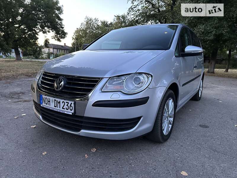 2010 volkswagen touran