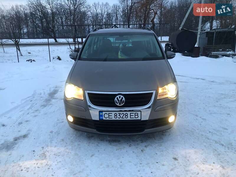 2010 volkswagen touran
