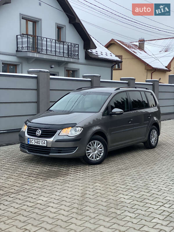 2010 volkswagen touran