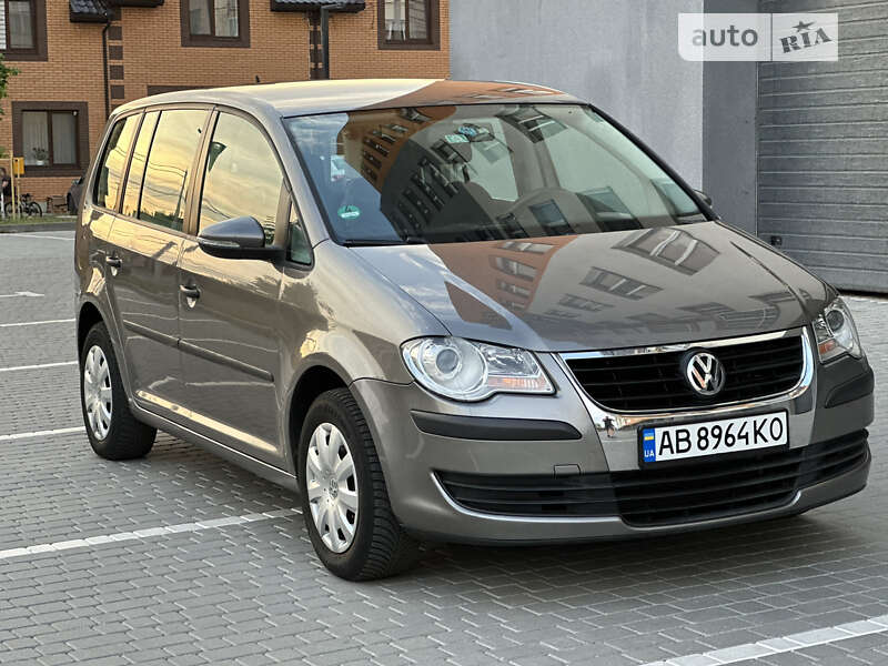 2010 volkswagen touran