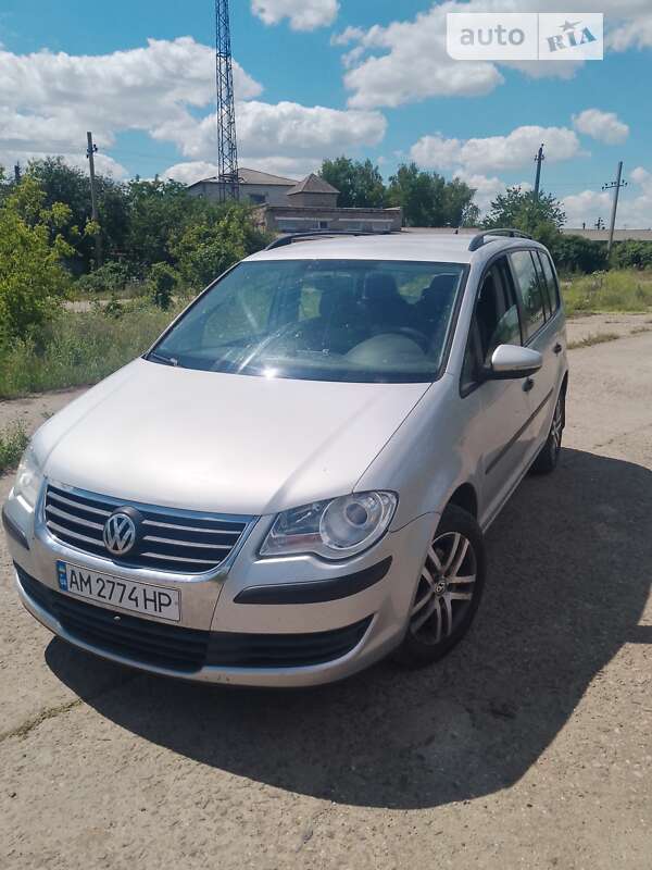 2010 volkswagen touran