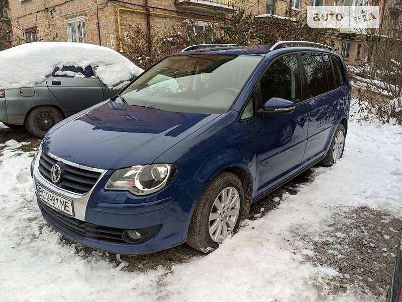 2010 volkswagen touran