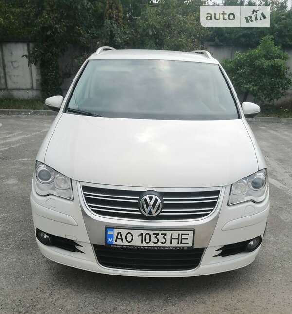 2010 volkswagen touran