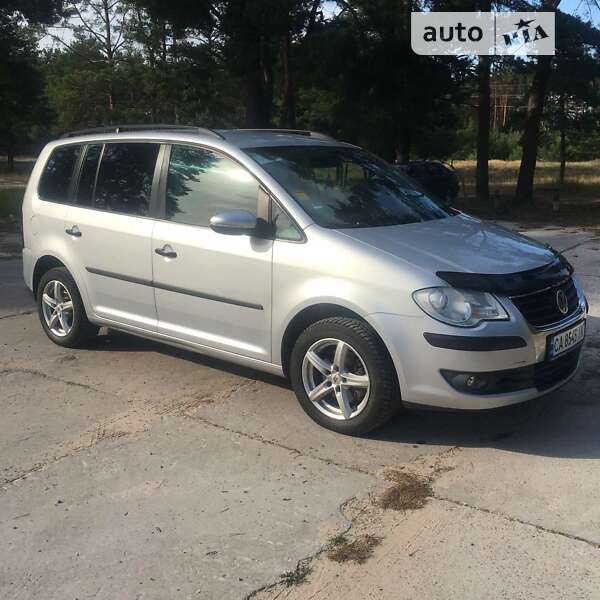 2010 volkswagen touran