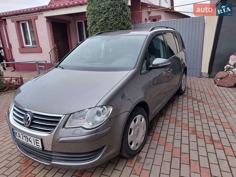 2010 volkswagen touran