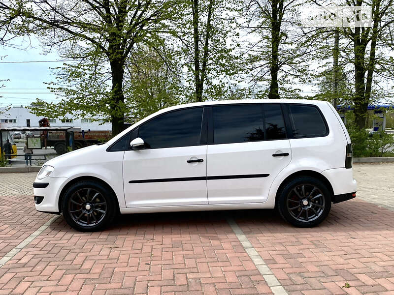 2010 volkswagen touran