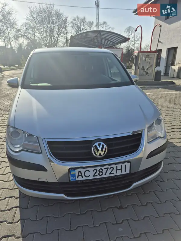 2010 volkswagen touran