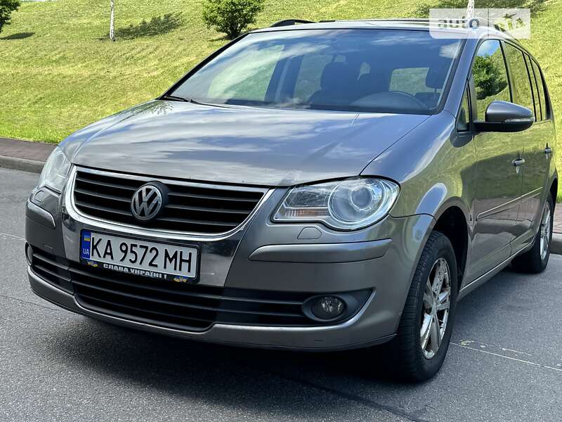 2010 volkswagen touran