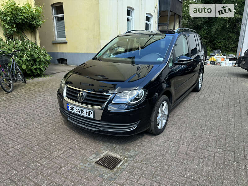 2010 volkswagen touran