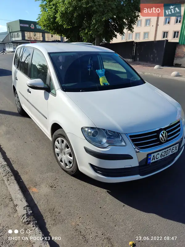 2010 volkswagen touran