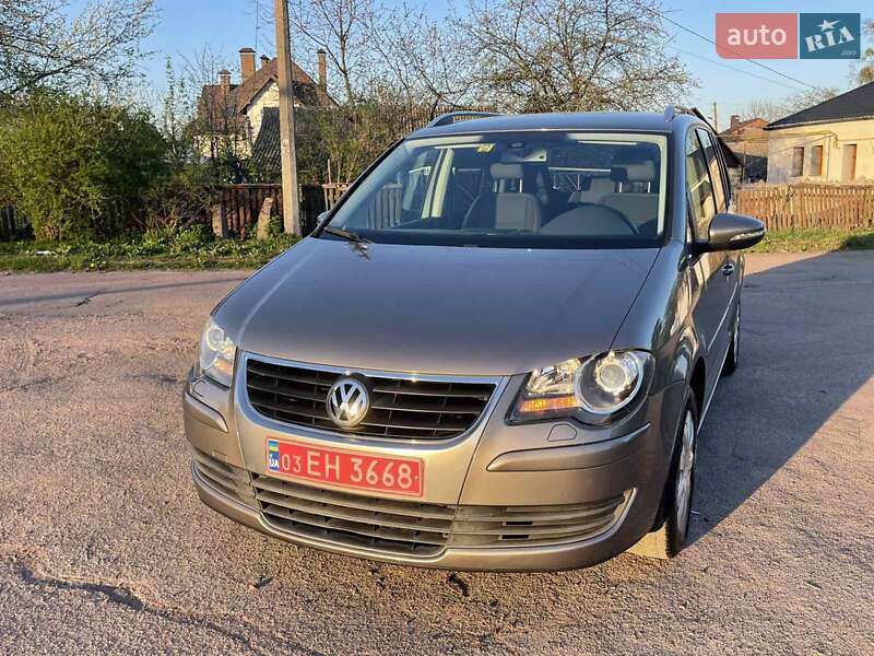 2010 volkswagen touran