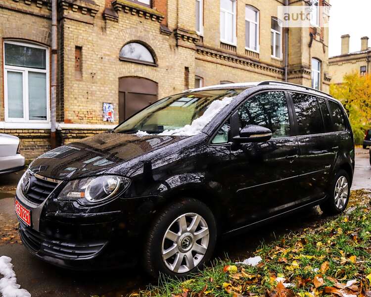 2010 volkswagen touran