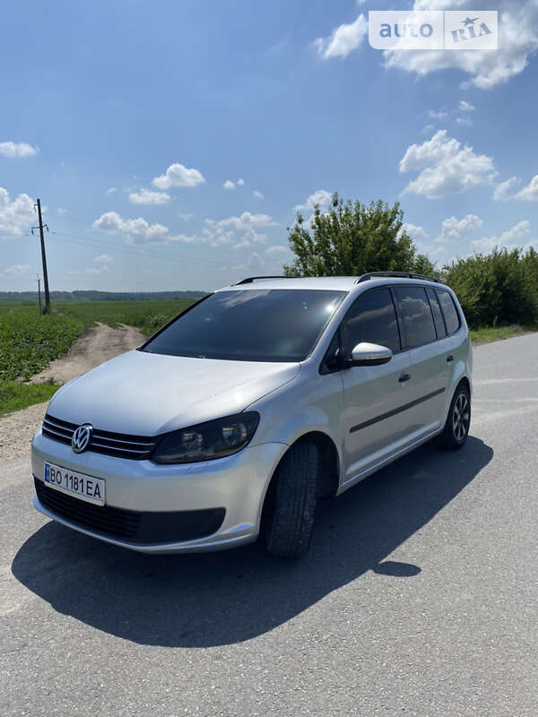2010 volkswagen touran