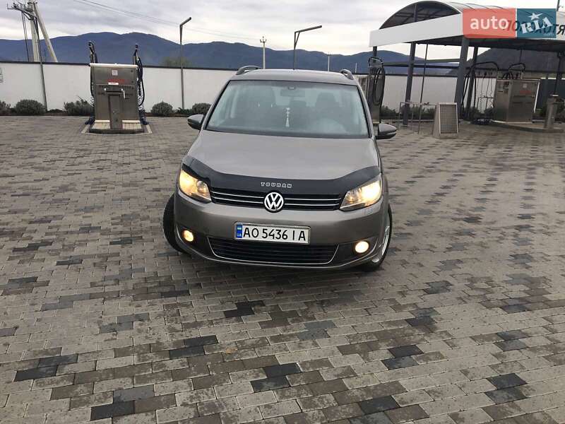 2010 volkswagen touran