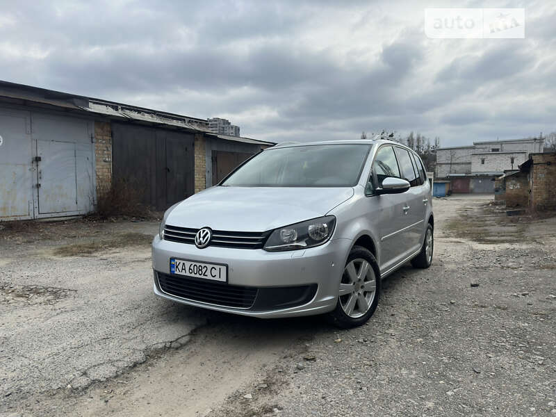 2010 volkswagen touran