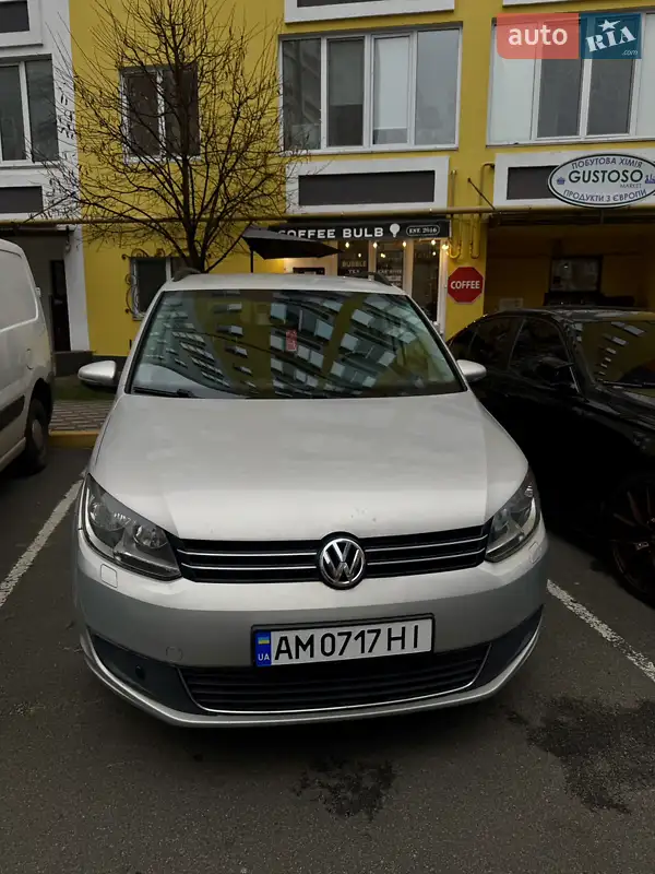 2011 volkswagen touran