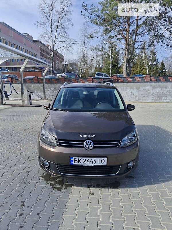 2010 volkswagen touran