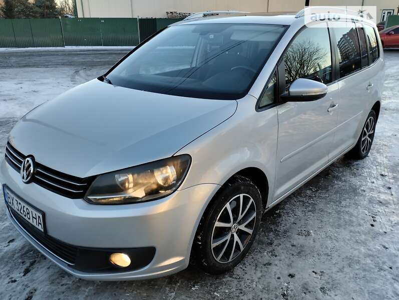 2011 volkswagen touran