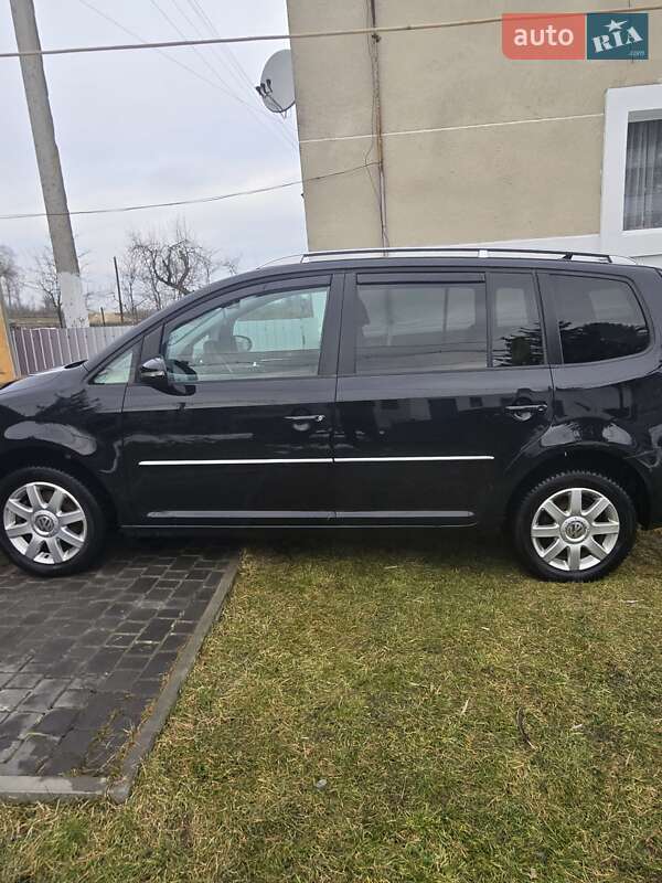 2010 volkswagen touran