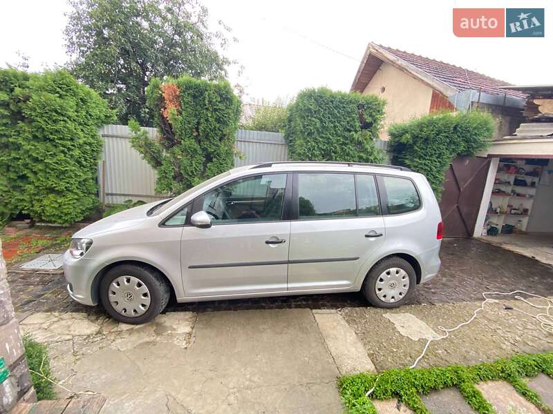 2010 volkswagen touran