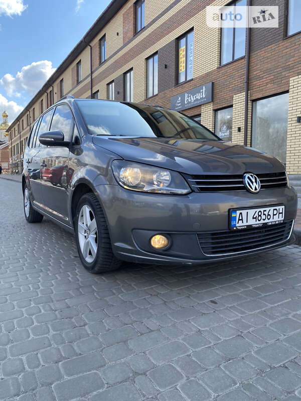 2011 volkswagen touran