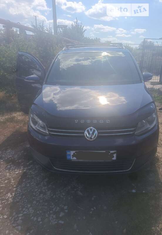 2011 volkswagen touran