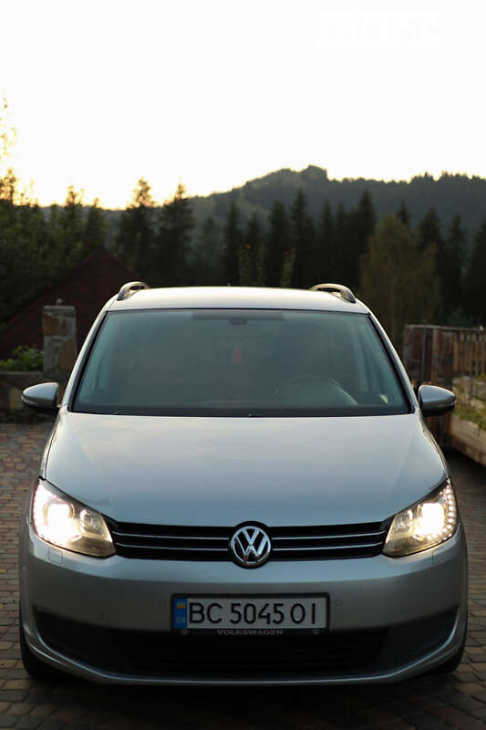 2011 volkswagen touran