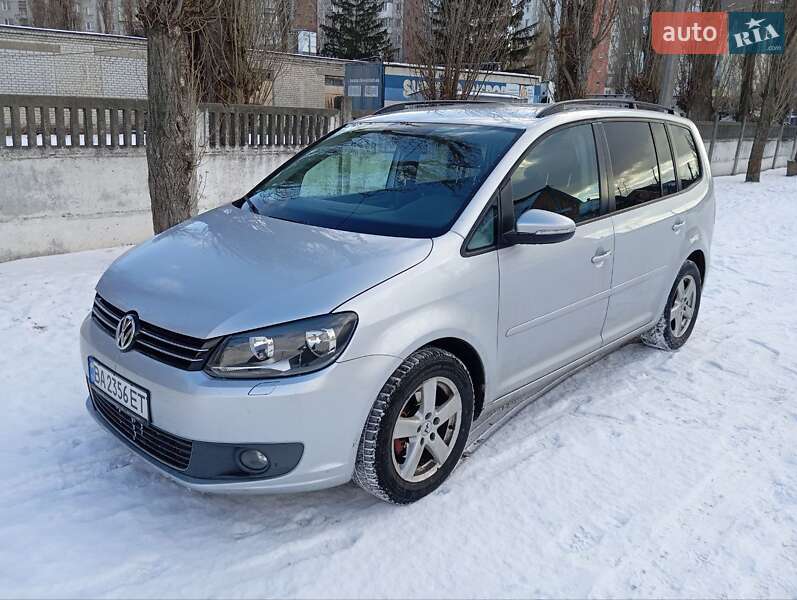 2011 volkswagen touran