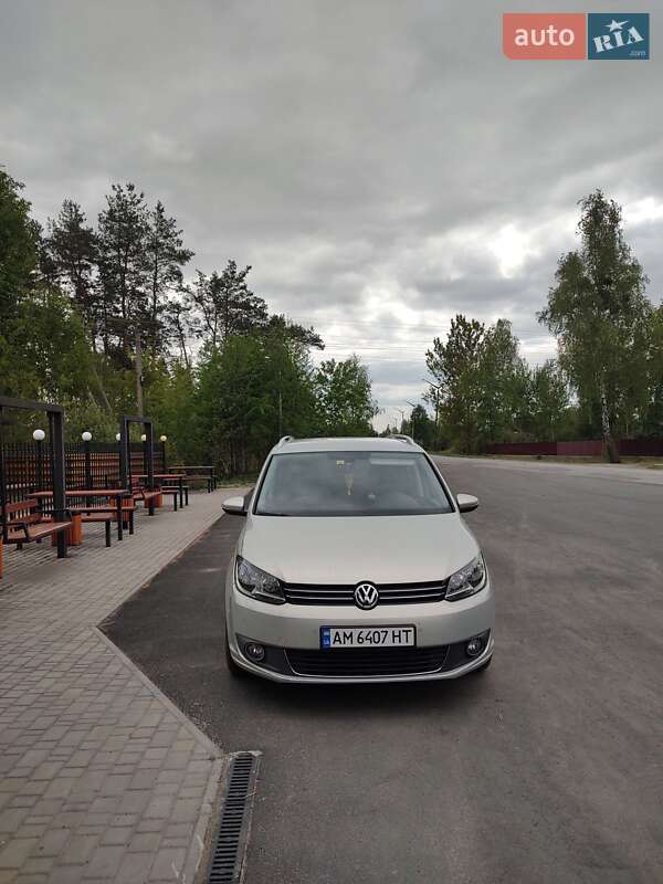 2011 volkswagen touran