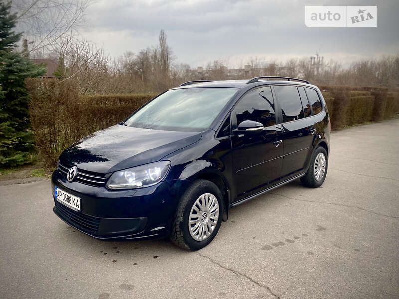2011 volkswagen touran