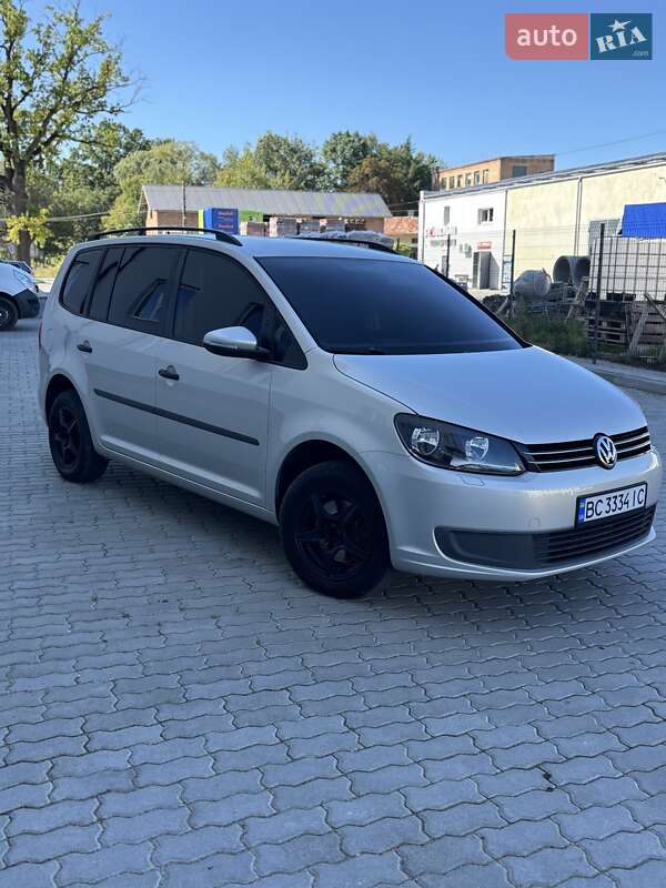 2011 volkswagen touran
