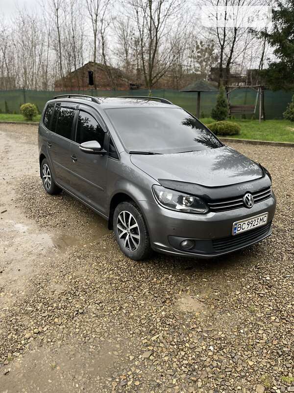 2011 volkswagen touran