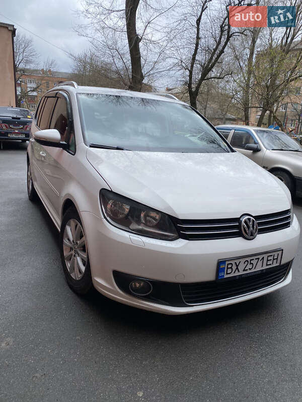 2011 volkswagen touran