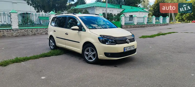 2011 volkswagen touran
