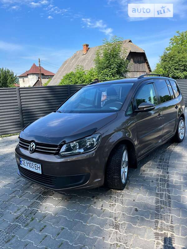 2011 volkswagen touran