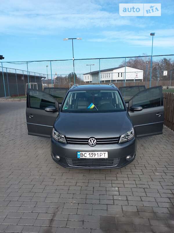 2011 volkswagen touran