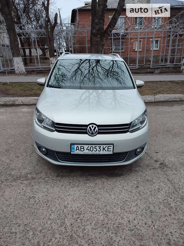 2011 volkswagen touran