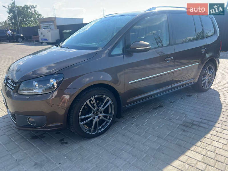 2011 volkswagen touran
