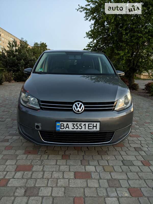 2011 volkswagen touran