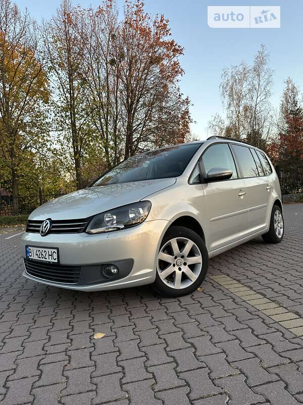 2011 volkswagen touran