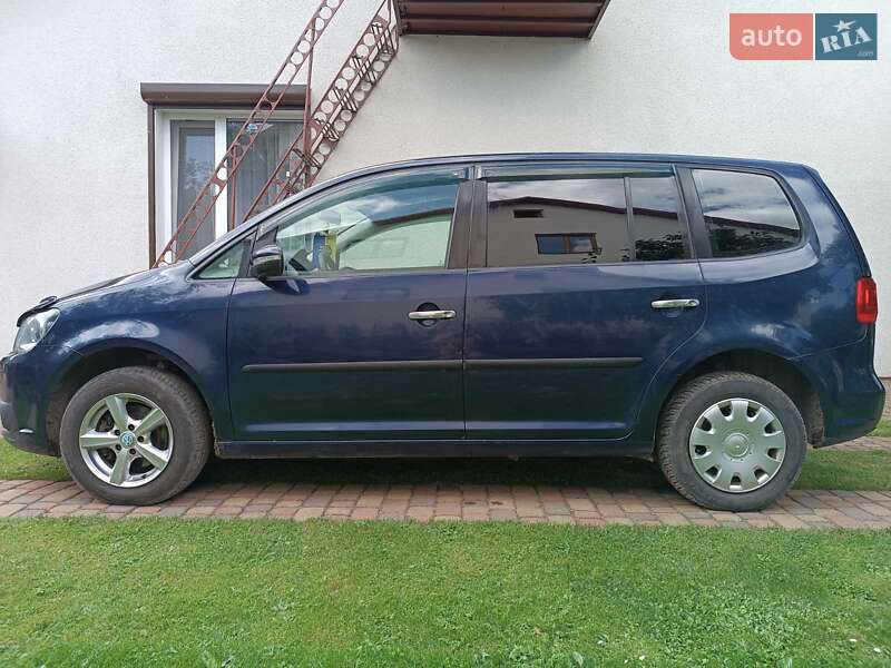 2011 volkswagen touran