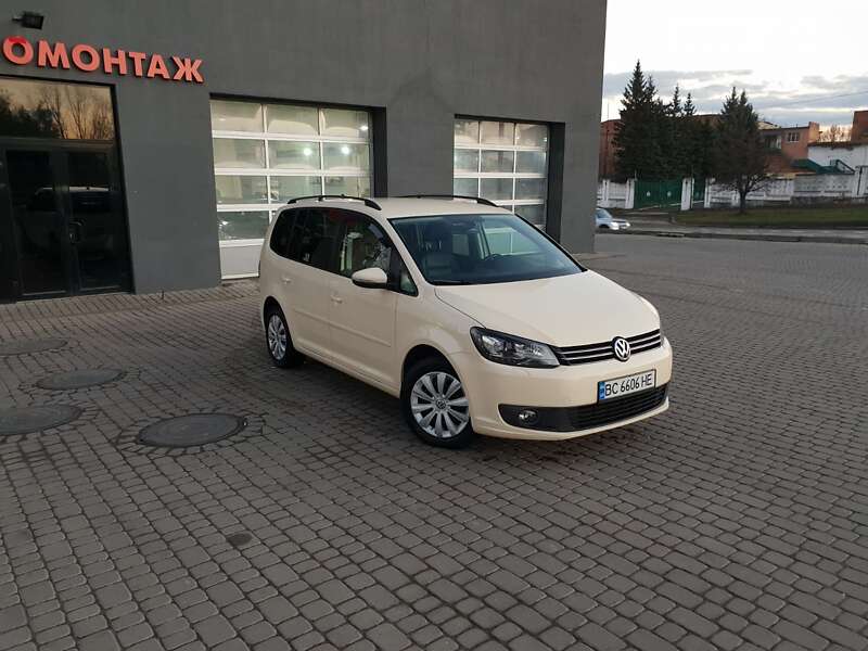 2011 volkswagen touran