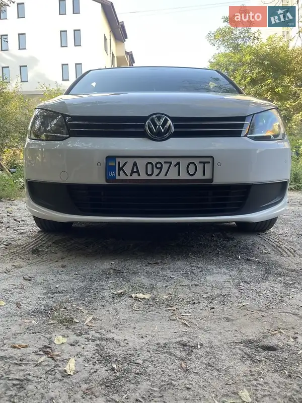 2011 volkswagen touran