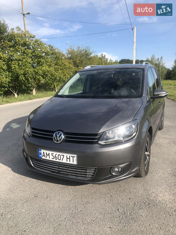2011 volkswagen touran