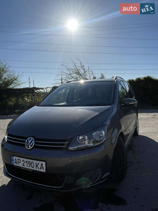 2011 volkswagen touran