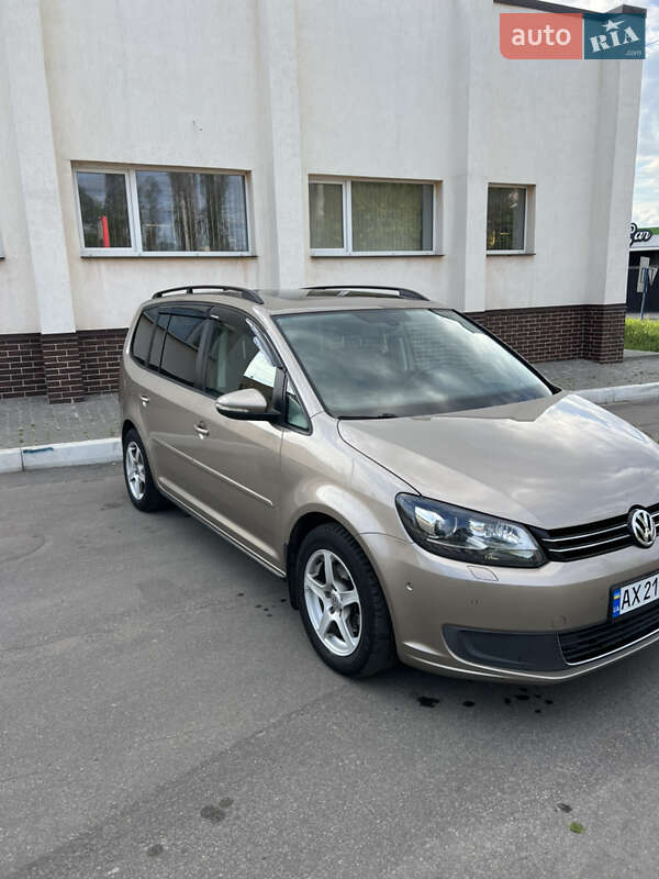 2011 volkswagen touran