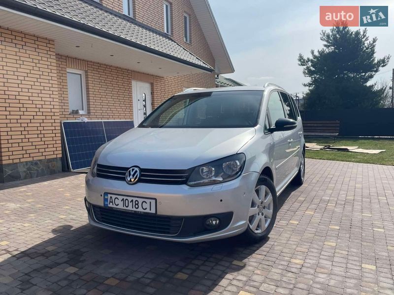 2011 volkswagen touran