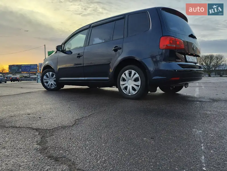 2012 volkswagen touran