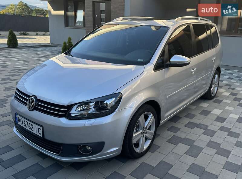 2011 volkswagen touran