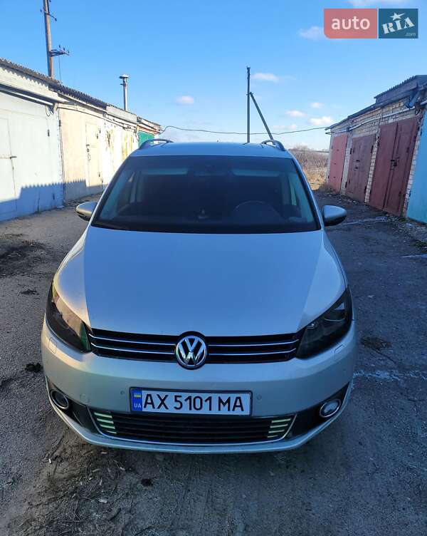 2011 volkswagen touran